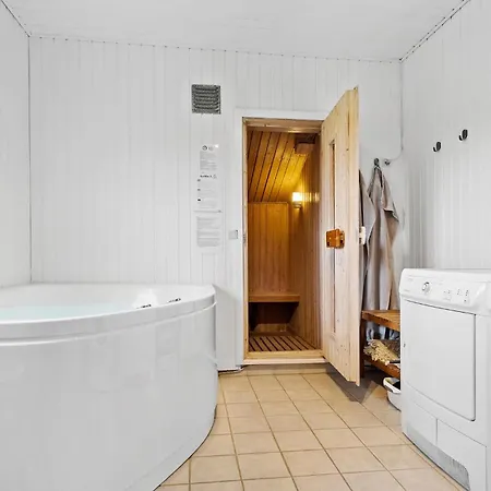 Holiday home Stunning In Sydals With Kitchen