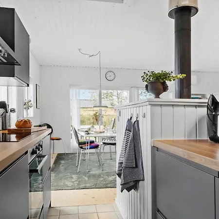 Three-Bedroom Holiday Home In Sydals Casa vacanze *