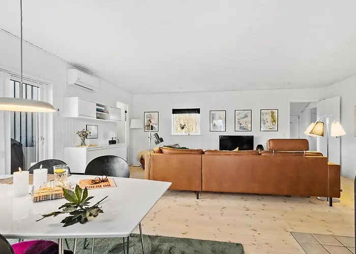 Three-bedroom In Sydals