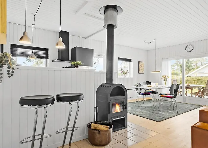 Three-bedroom In Sydals * Skovbyballe