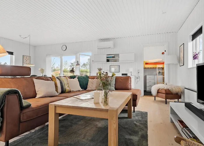 Three-bedroom In Sydals بيت للعطل