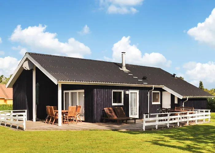 Three-bedroom In Sydals Skovbyballe